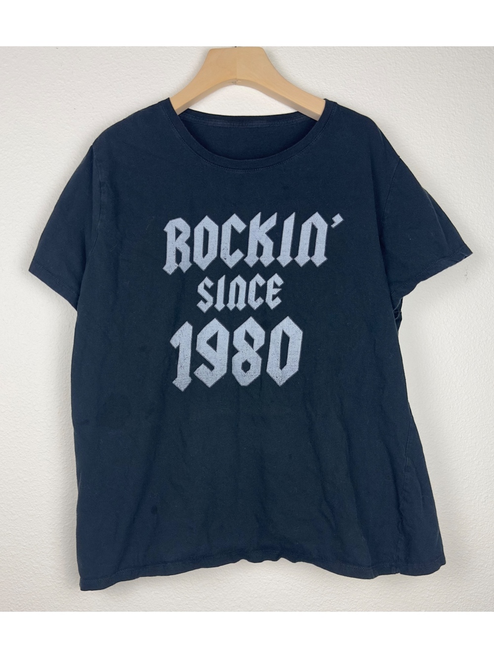 Rockin’ Since 1980 Graphic T-Shirt 2XL Black Faded Distressed Rock Tee